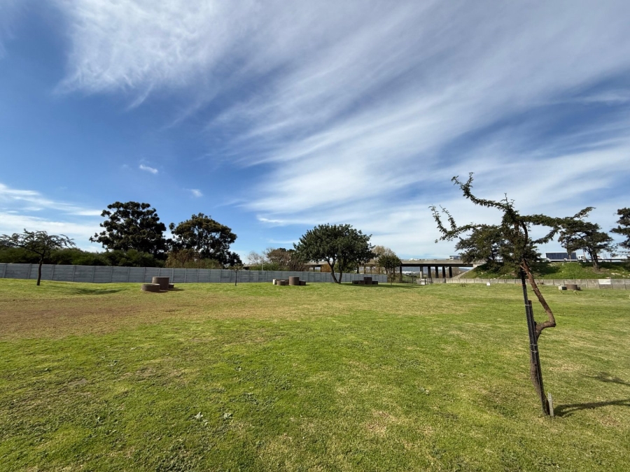 1 Bedroom Property for Sale in Wilgerpark Western Cape